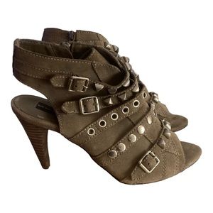 Steven by Steve‎ Madden heels with strappy closures P.Drag Size 8.5